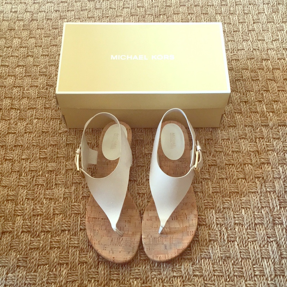 MICHAEL KORS thong strapped sandals